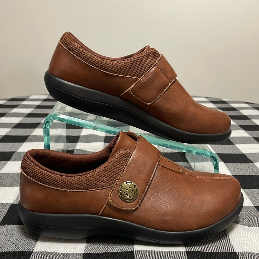 LIKE NEW! Alegria Danni Saddle Brown Vegan Leather Shoes 39/US 9 Slip Resistant
